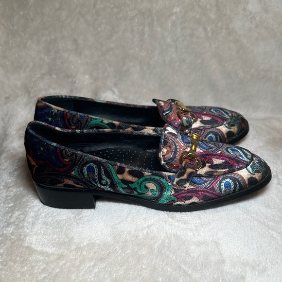 Vaneli Shoes - VANELI paisley velvet loafers Size 9.5